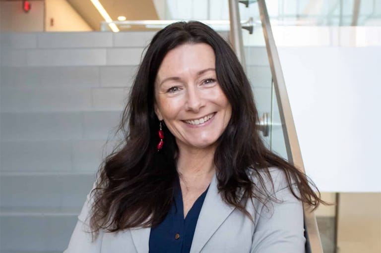 Julie Smith-Yliniemi